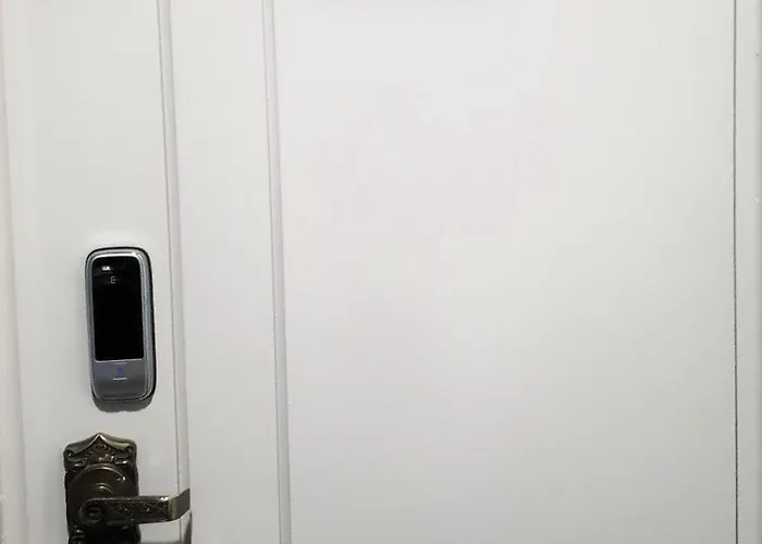 Hyehwa Myeongdong Naksan Kpop 3 Bedroom 1 And Half Bathroom * Сеул