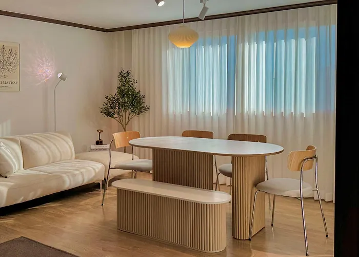 Hyehwa Myeongdong Naksan Kpop 3 Bedroom 1 And Half Bathroom