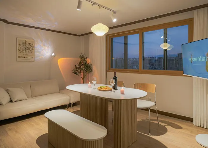 Hyehwa Myeongdong Naksan Kpop 3 Bedroom 1 And Half Bathroom Апартаменты Сеул