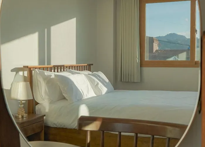 Апартаменты Hyehwa Myeongdong Naksan Kpop 3 Bedroom 1 And Half Bathroom