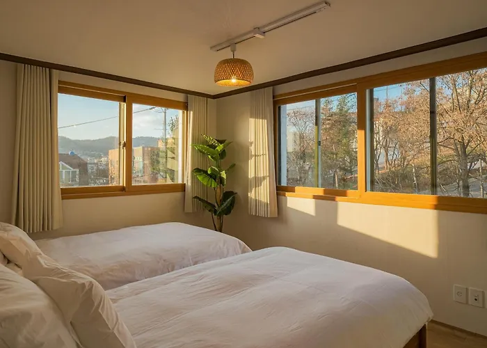 Апартаменты Hyehwa Myeongdong Naksan Kpop 3 Bedroom 1 And Half Bathroom *