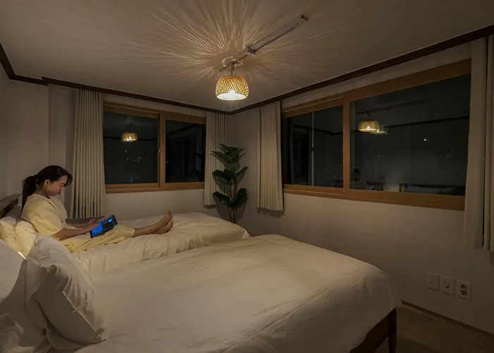 Hyehwa Myeongdong Naksan Kpop 3 Bedroom 1 And Half Bathroom