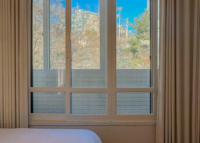 Апартаменты Hyehwa Myeongdong Naksan Kpop 3 Bedroom 1 And Half Bathroom *