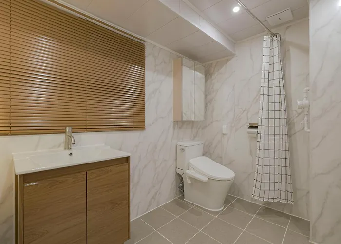 Hyehwa Myeongdong Naksan Kpop 3 Bedroom 1 And Half Bathroom